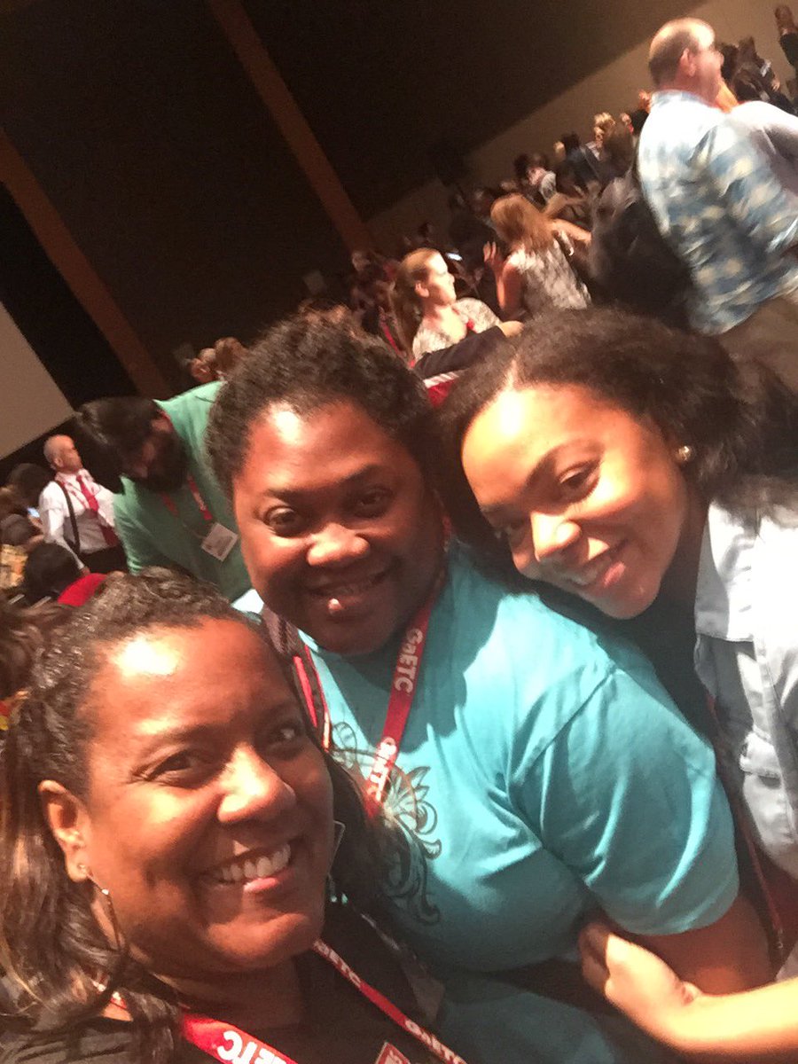 AJMEDIAScholars's tweet image. @HilliardElem @allens3_allen @MartinezTeach2 @stumpteacher #fcsvanguard team #GaETC16 We&apos;re ready to #RevolutionizeTeaching&amp;amp;Learning!