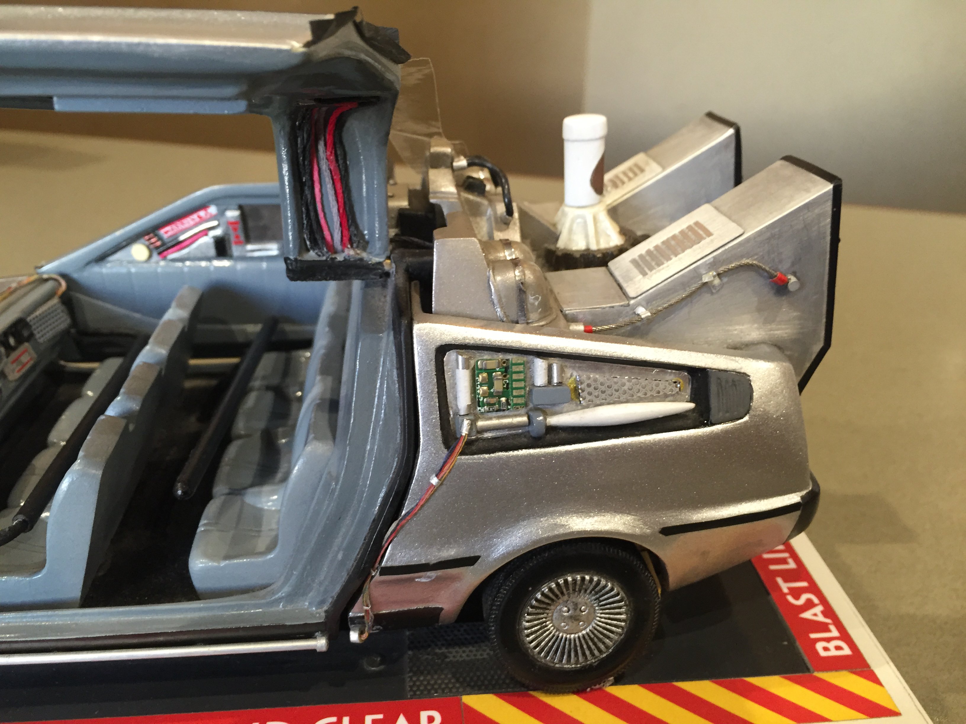 back to the future 8人乗りデロリアン ミニチュア - 模型 - 自動車