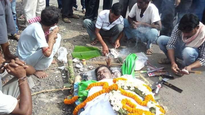 Indronilmsa's tweet photo. #JusticeForIndrajit https://t.co/m0aJQkX3q8