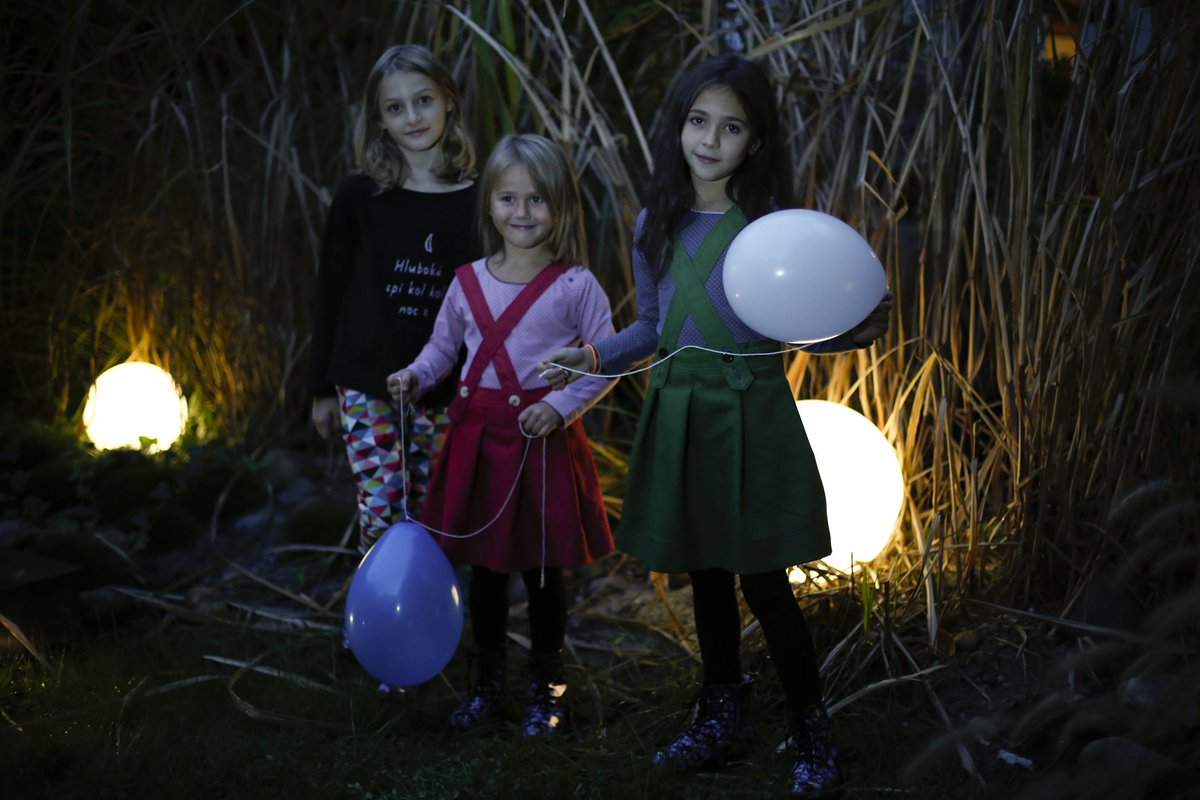 CunaVlnami's tweet photo. CHARMING NIGHT! Our new collection is ready now! :) Inspired by magic of the night. #UKBizHour #handmade #fashion #organic #kids https://t.co/RJdleYftIF