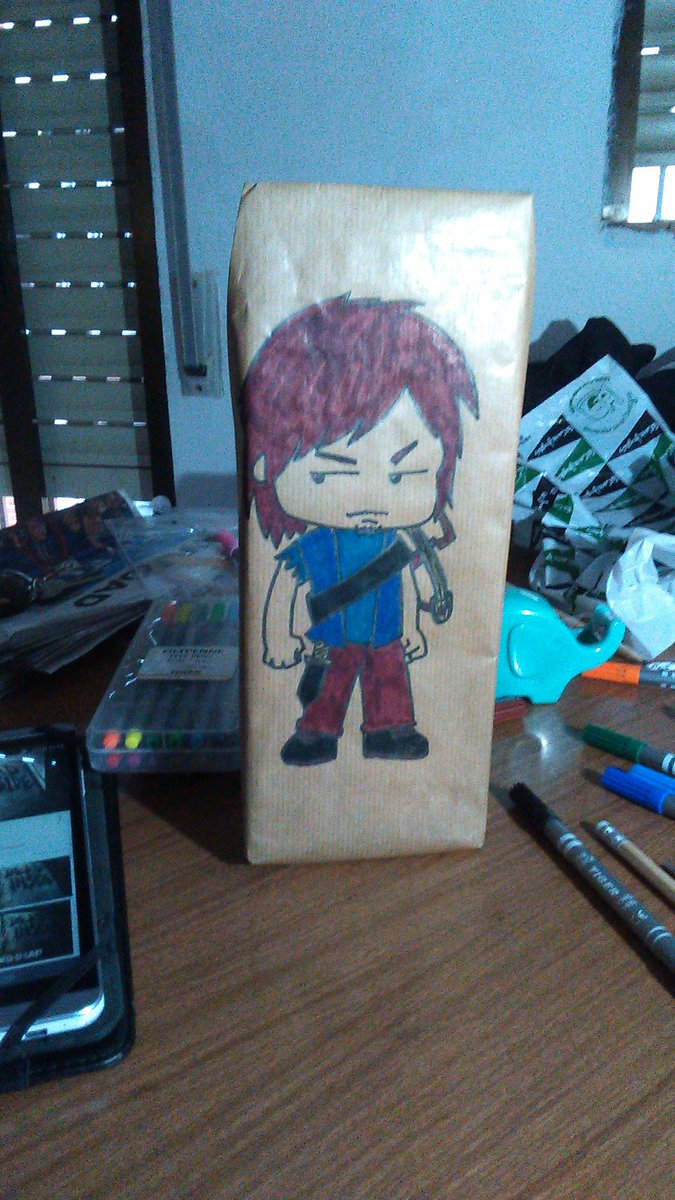 M_de_Marisa's tweet photo. #merchancompton así decoro yo los regalos que hago :)
1. The Walking Dead
2. Juego de Tronos
3. Star Wars https://t.co/Fj4uaVlIbC