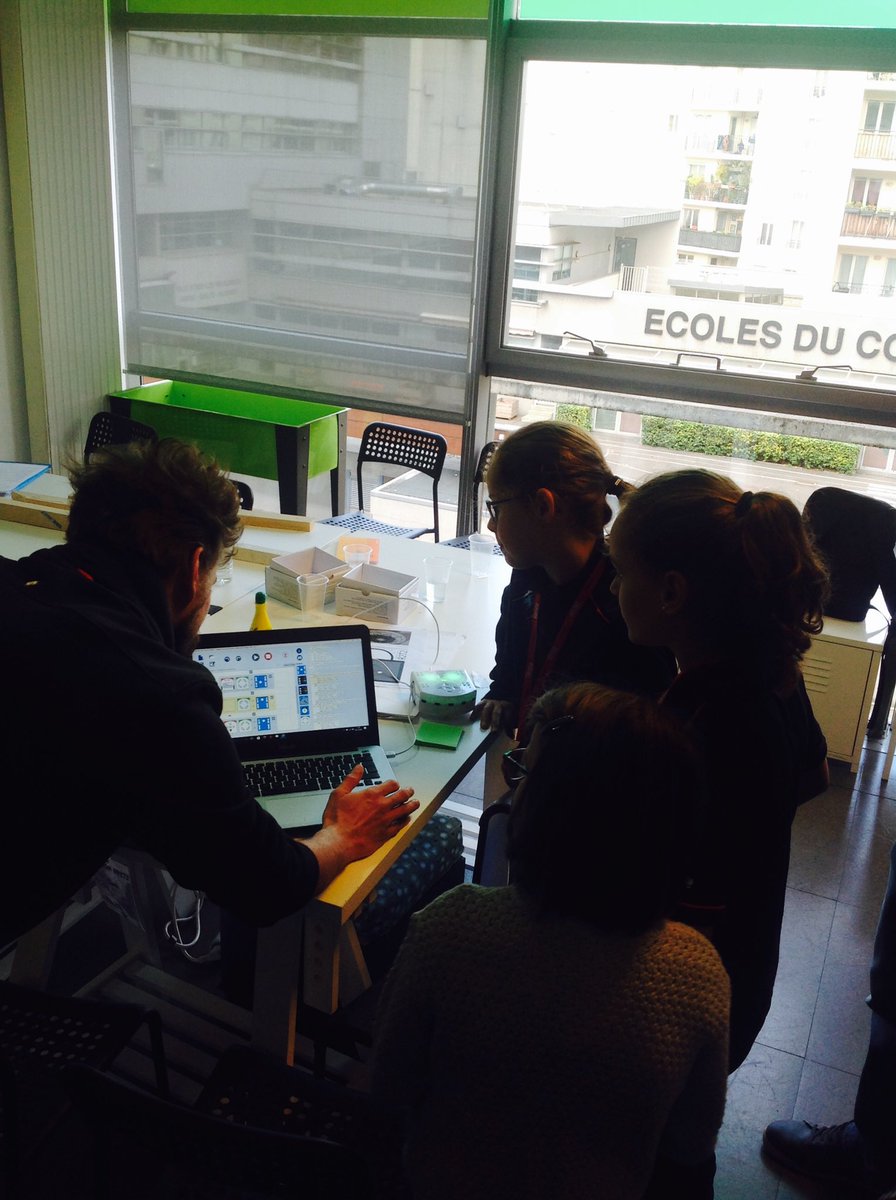 lecubegarges's tweet image. Rdv à 13h30 pr suivre en direct la Mission virtuelle #R2T2 pilotée à distance au Cube p/ une équipe d'experts en herbe! @tralalere @ThymioII