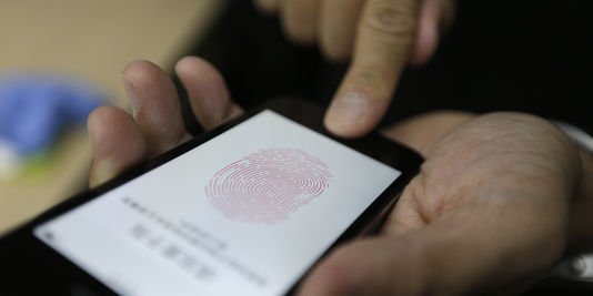 HaasAvocats's tweet photo. [#BigData] La création d’un fichier rassemblant 60 millions de Français suscite de vives inquiétudes https://t.co/AqIx4qNgwj #TES https://t.co/5mgOHvGjf1