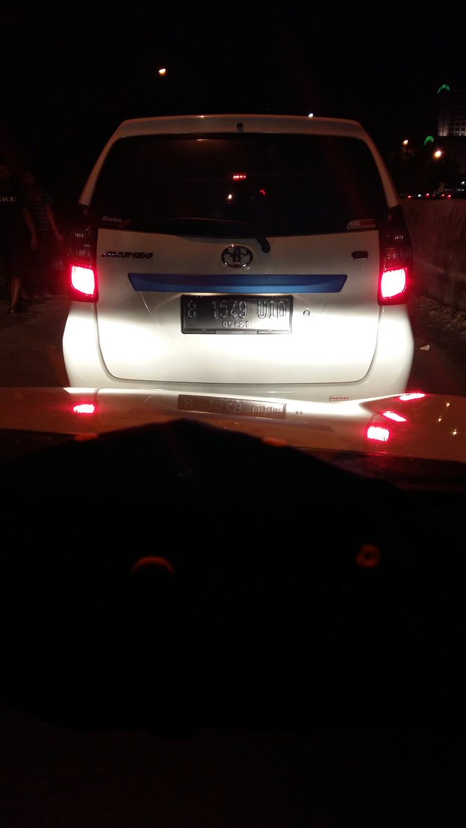 NaLdJr's tweet photo. @TMCPoldaMetro tlng di tindak tegas dong pak yg suka samar2in plat no kendaraannya mrk sudah ada niat jahat knp hrs di samar2in https://t.co/jzZTYrzCwZ