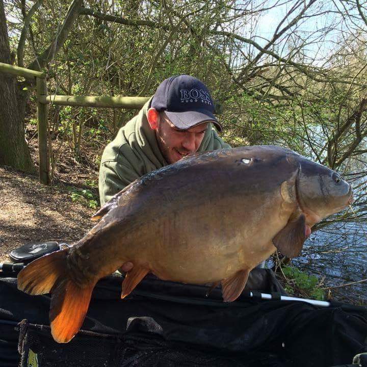 carp_mafia's tweet photo. Carp mafia clothing would like to introduce you to Jon Lexi, jon is a close friend of mine and has caught some lumps in east Yorkshire area https://t.co/k7bjxqSAvm