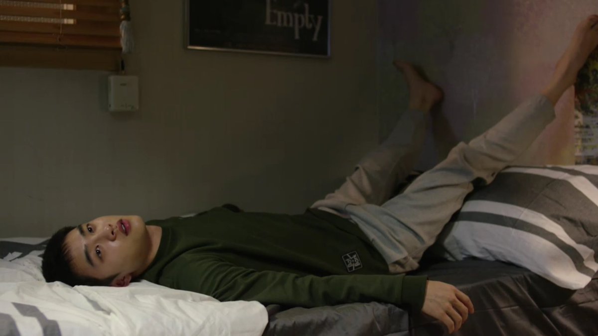 긍정적 색깔하면 파릇파릇한 쑥색아닌가요? (아무말) 한번 보면 10분이 후딱 사라지는 마법과 같은 웹드라마 긍정이체질!! + 철드는 중이라 몸이...