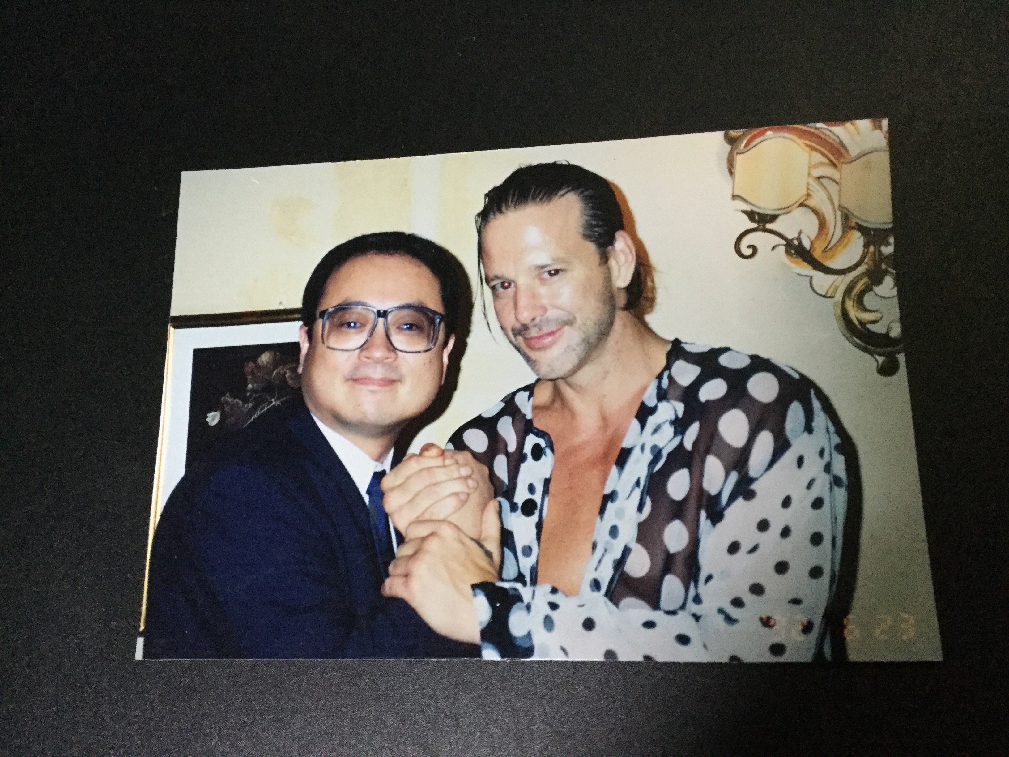 Richyman 昔の資料を整理中 1992年 ハリウッド俳優 ミッキーロークさん イヤー オブ ザ ドラゴン ナインハーフ エンゼル ハートなどで主演 ボクシングの試合のため来日 初回 Ko勝ち いろいろと話題に 試合後 青山のレストランにて