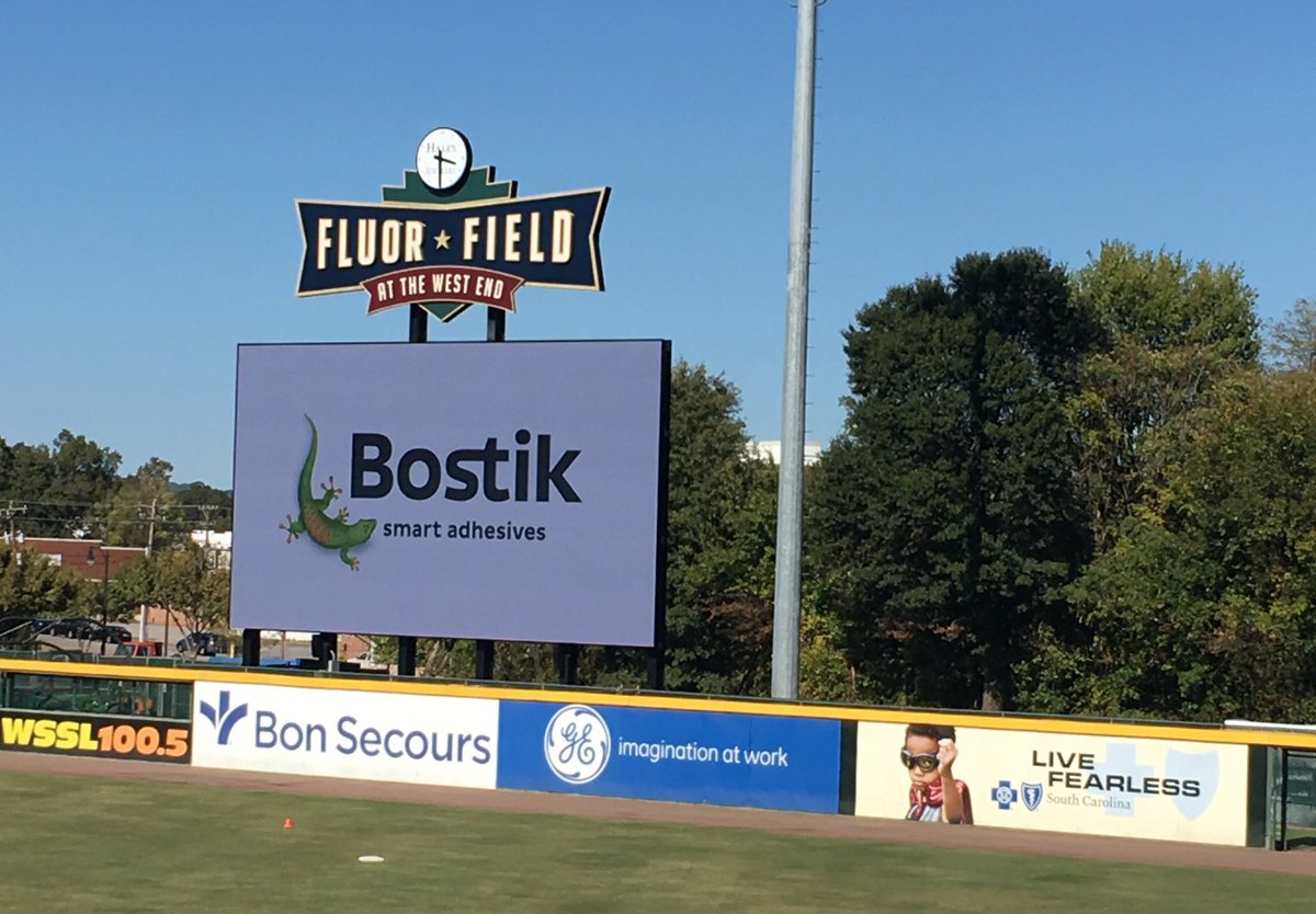 Arkema_Americas's tweet photo. Arkema’s @Bostik_US plant in Greenville, S.C. sponsored & participated in #TransformationWalk w/ United Ministries https://t.co/KgiMoWQEdR https://t.co/W6ta99sFL4