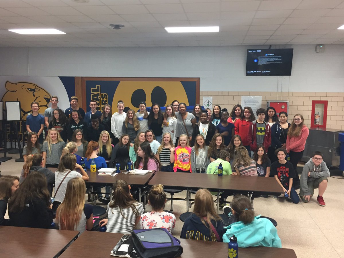 CougarPrideCMS's tweet photo. So proud of our 4.0 students! #1phasd https://t.co/f9eKW4Cvai