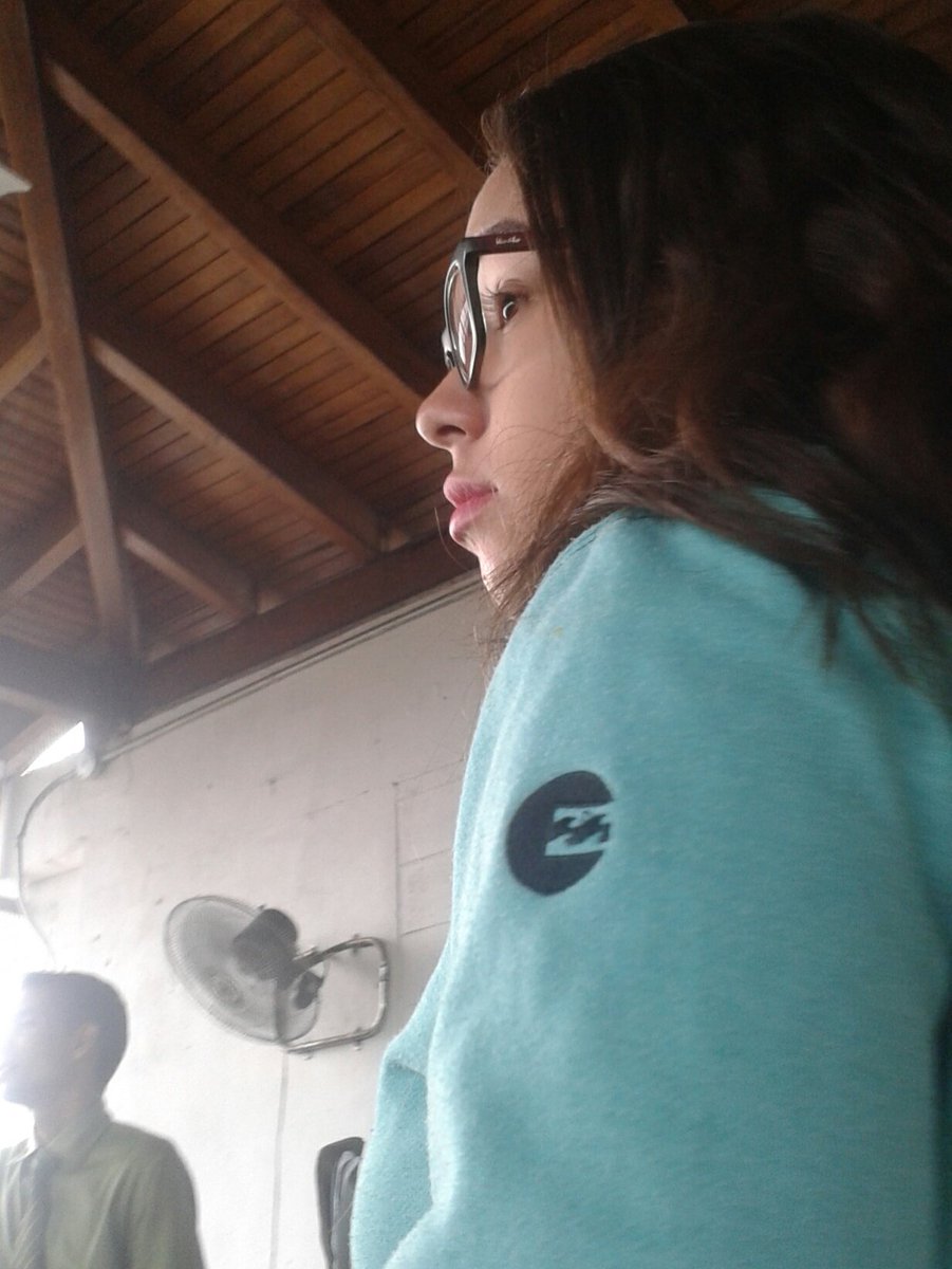 Vanessavh_'s tweet photo. Esta hablando, todavia no sabe JAJAJJAAJJAJAJAJA https://t.co/sLs4vui2px