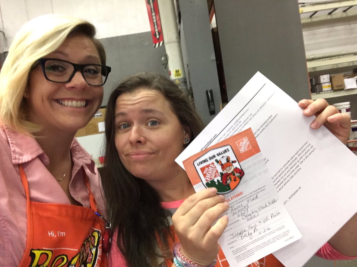 rpixler9's tweet photo. $2000 Interline sale AND a #VOCpraise!! You go girl!!! #Reneerocks! @AnthonyOteroJr @kelm_donna @vortiz888 @Chriscwarnold https://t.co/Uv4DZHmVse