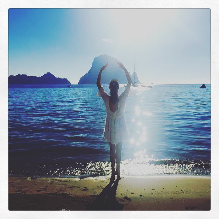 IbizaBallet's tweet photo. Our Classical Ballet &amp; Relaxation Retreat in #ibiza starts in 5 days 🙌🏻🙆🏼💙 For info on next years retreat email Karis@enavantballet.co.uk https://t.co/OcUZfWzsvu