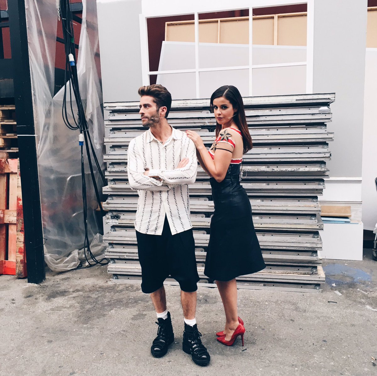 princepelayo's tweet photo. Marta y yo ya estamos listos para el programa de hoy! Os esperamos! #cambiame335 https://t.co/0Vs3QdfUaM