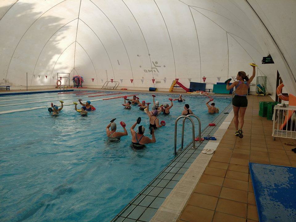 imdalbacete's tweet image. Elena, una de nuestras #monitoras de #aquagym, nos cuenta las características más destacadas de este #ejercicio. 
➡️bit.ly/2fcrcsx