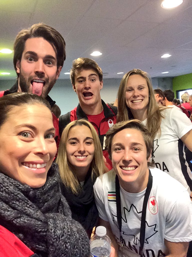 L'équipe canadienne de plongeon en plein recrutement: <a href="/Karen_Pako/">Karen Paquin</a> et <a href="/ghis_landry/">Ghislaine Landry</a> le prochain duo au 3m ou au 10m.... à suivre #ÉquipeCanada