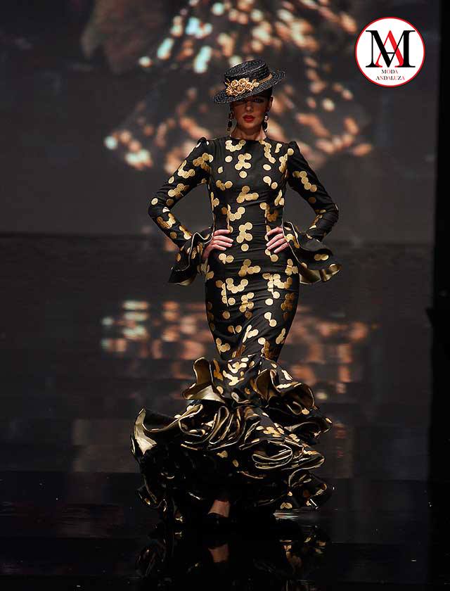 Moda_Andaluza's tweet photo. Diseño de #IsabelDeVargas colección #Sueños presentada en #Simof2016 #modaandaluza #modaenandalucia https://t.co/Rygnk3UCGI https://t.co/UuInNm0Dnj