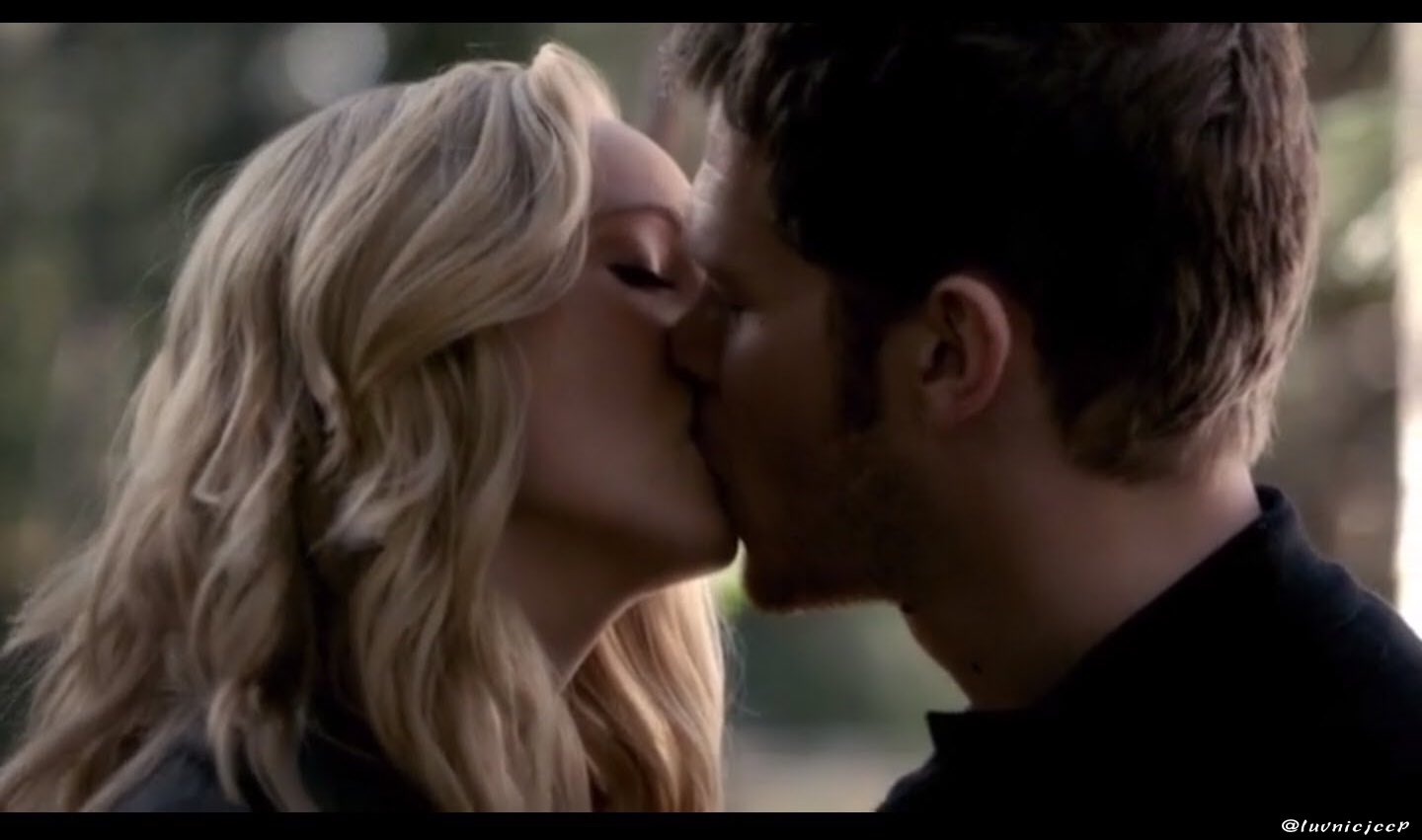 The Vampire Diaries A Twitter Klaroline Delenaの次に好きなカップル ステファンも好きだけどやっぱりクラウスとが1番いい Season7でクロスオーバー1回あったけど電話越しだったから次会わせてほしい くっつくことはもうないだろうけど