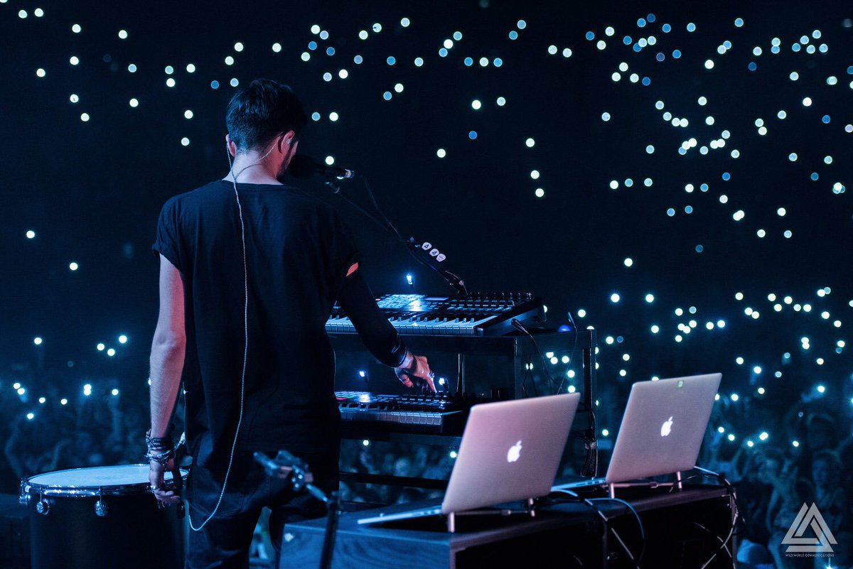 bastille's tweet photo. Loved @theO2 last night. We’ve just released extra standing and seated tickets for tonight if you’d like to join us https://t.co/GDYRYOfdug https://t.co/qs5I9hfP0g