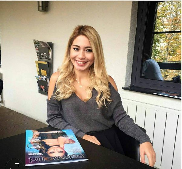Esteworld Magazine ve Diyetisyenimiz Tuğbanur Şaşmaz'dan mutlu günler, mutlu çalışmalar...😊 

#esteworld #esteworldmagazine