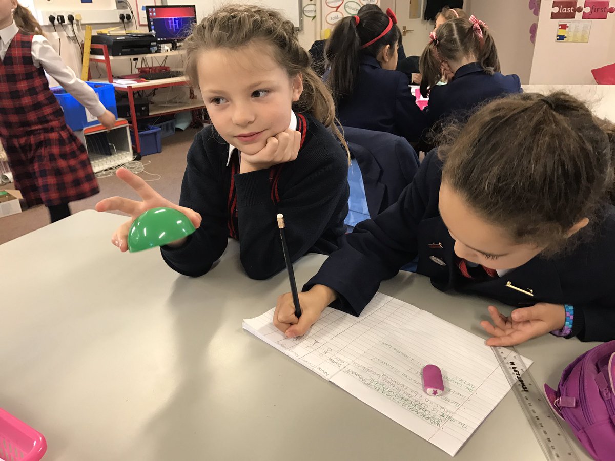 THSch_Junior's tweet photo. Investigating 3D shapes this morning! What are the properties of the shape and do you know the name? #thjunior #thmaths https://t.co/CC5MMej7sT