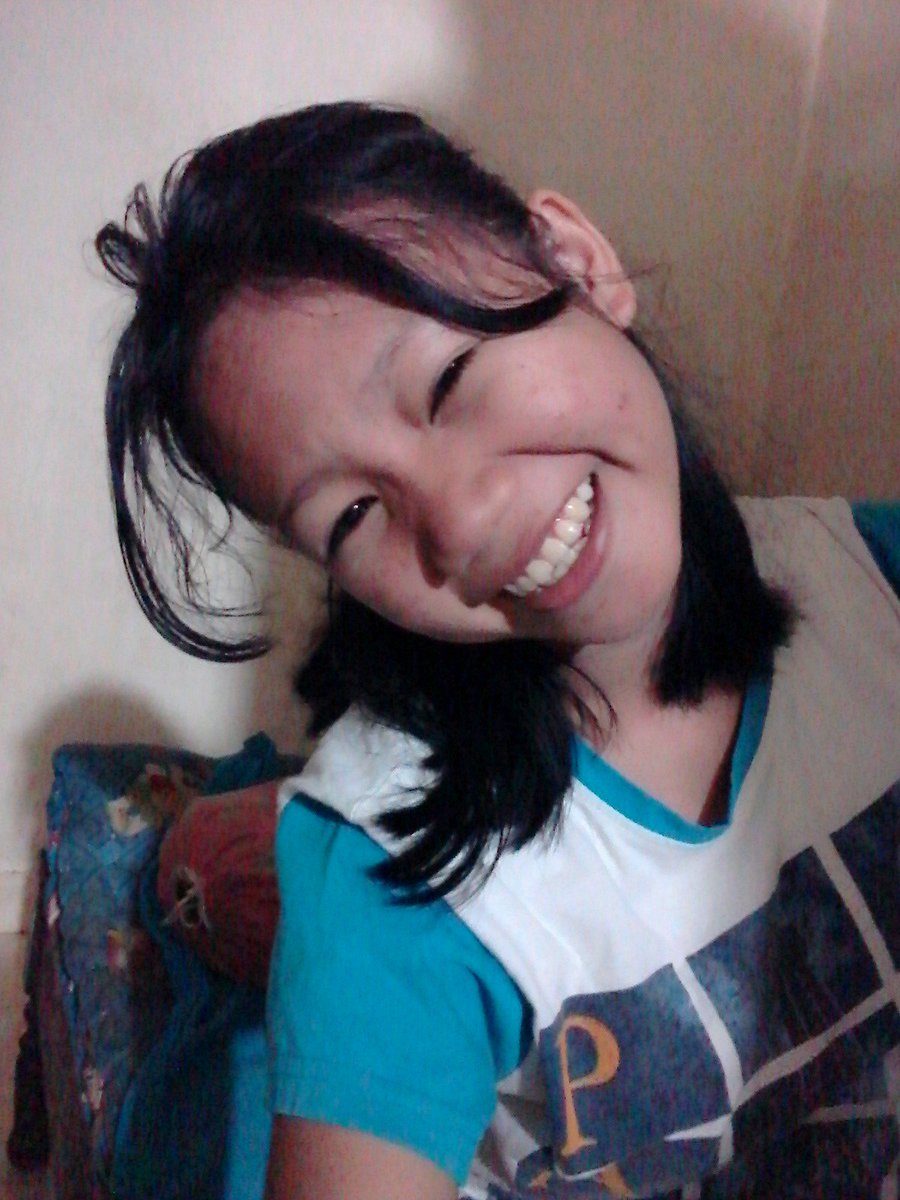 Chanrina2San's tweet photo. Biarpun lelah harus keep smile dong 😊😉 https://t.co/dz10zPVvME