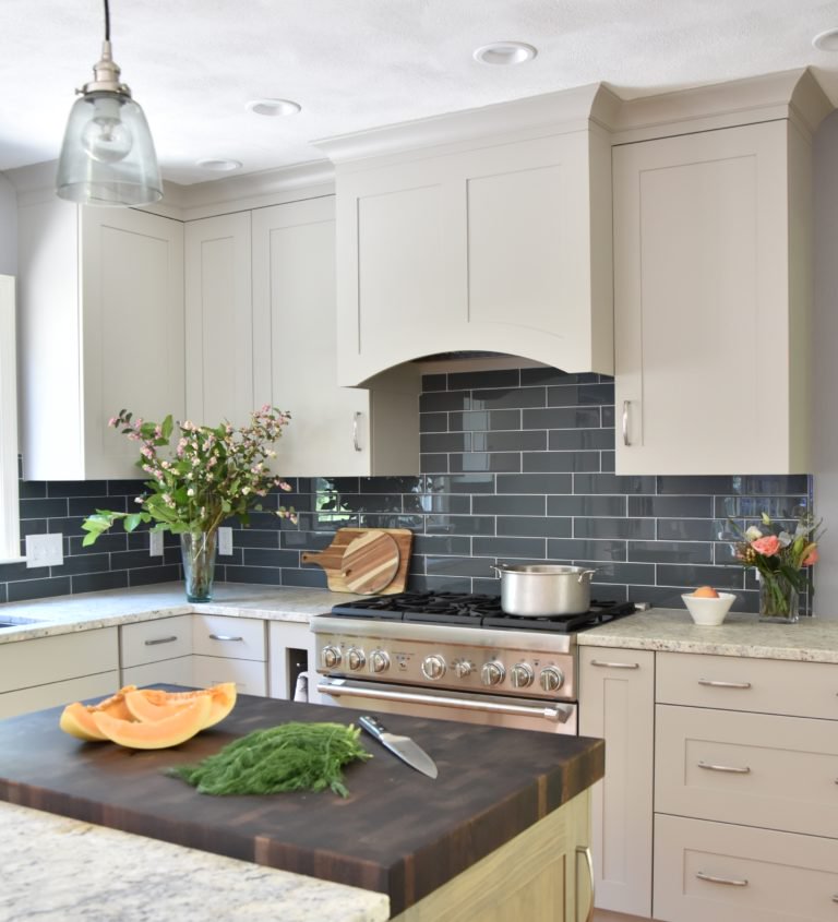 glumber's tweet image. Wenge Butcher Block designed by Homestead Kitchens
#ButcherBlock #HomesteadKitchens #Grothouse #WoodCountertop
wood-countertop.glumber.com/wenge-butcher-…