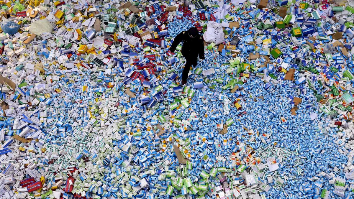 welt's tweet image. Pillen: „Arzneimittel sind das neue Kokain“ to.welt.de/DE13ez7