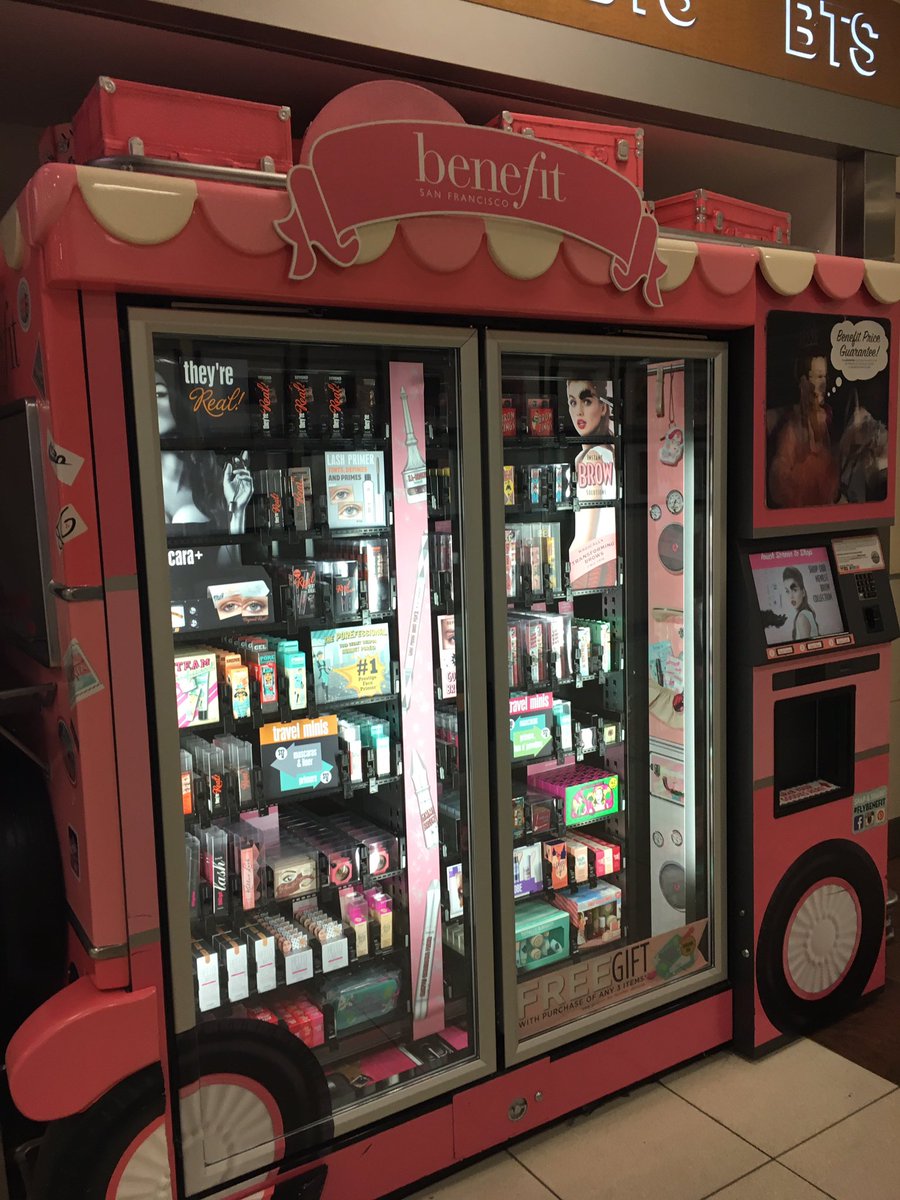 emilywschultz's tweet photo. @BenefitBeauty mobile kiosk to the rescue! My blonde eyelashes thank you. #theyrerealmascararocks https://t.co/xrDIlTABoC