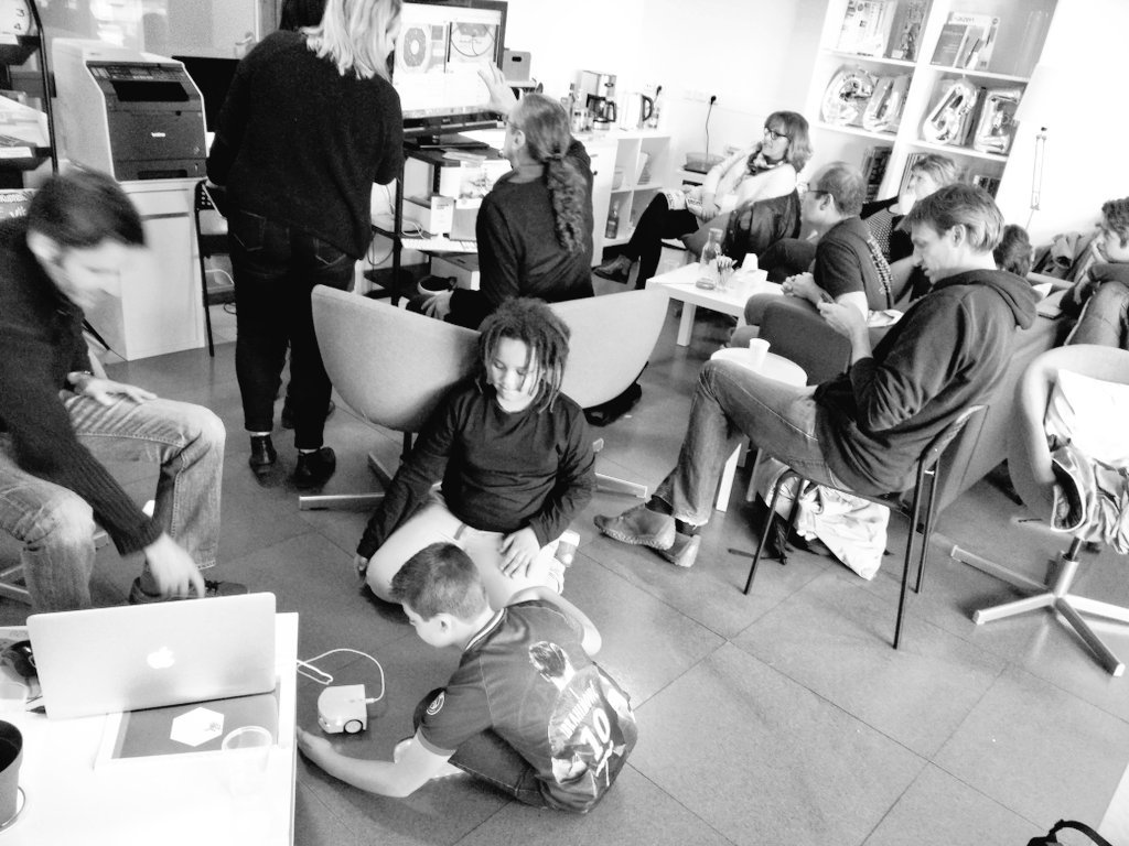 CodeDecode_FR's tweet image. #R2T2 BILAN à H+1 : La porte est franchie dans le secteur C ! La pression monte dans la team #TTJ92