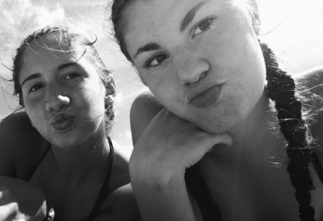bekstownsend's tweet photo. Happy Birthday!!! @AllieElliott6 ily and imy!!❣I hope you have a great day!! 🎉💓🎈💜 https://t.co/QCRFZdjtrA