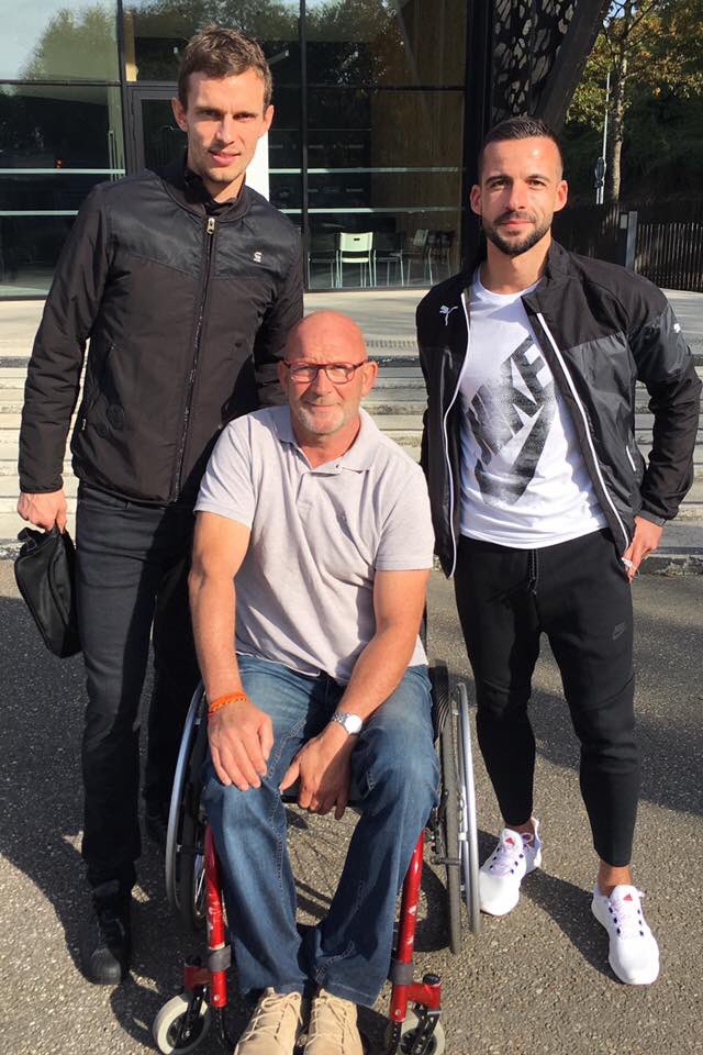 DefiCapAdapt's tweet photo. Merci à Romain Thomas, joueur du SCO Angers pour son soutien au Defi Cap'Adapt ! https://t.co/kMG4bikjnf