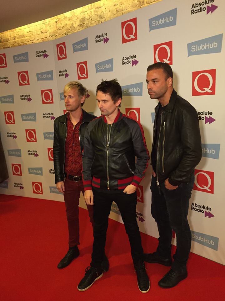 MuseFrance's tweet photo. Muse sont actuellement aux Q awards où ils sont nommés dans les catégories "best live act " et "best band in the world " https://t.co/gs8mGGQWzM