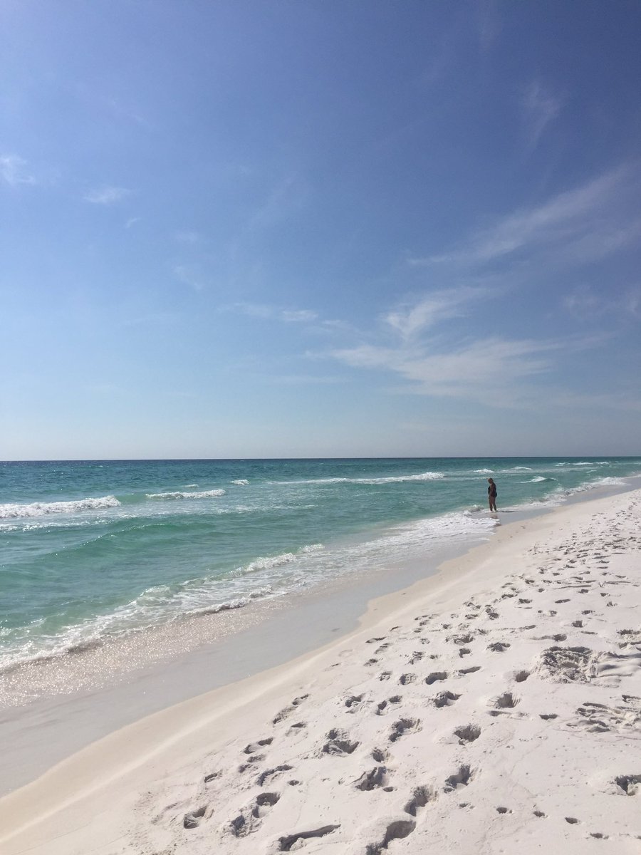 destinbeachvr's tweet photo. It does not get much better than this! #staysaltyflorida #emeraldcoasting #LoveFL #DBVR #stylelife https://t.co/sRuw4hO2f4