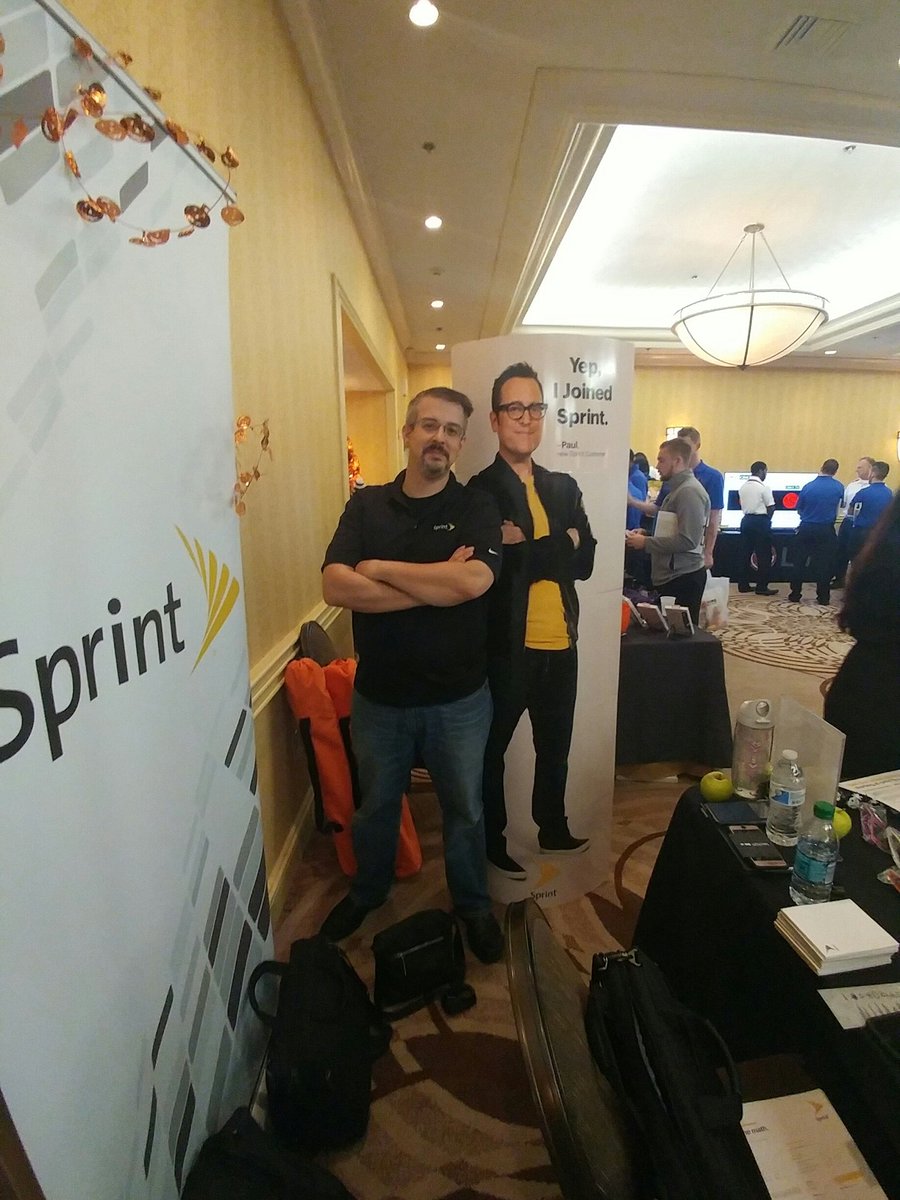 PetersSprint's tweet photo. Check out who stopped by to say hi at the BestBuy market training in Reston @BkHedl1 @TjonesSprint @hedman_tom https://t.co/nzIFylVAjf