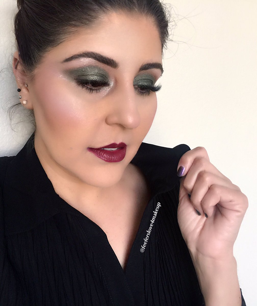 feefers77's tweet photo. Pop of green with @bebellacosmetics #bebellacosmetics #bebella #bebellagirl #makeupblog #makeupaddict #phamousmedia #thebeauty_channel https://t.co/0H0JucRtoz
