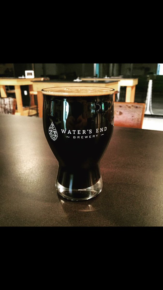 WaiverWireRadio's tweet photo. #showbeer #watersend #theStout #FantasyFootball #podcast #waiverwireradio https://t.co/7i4veajPBO