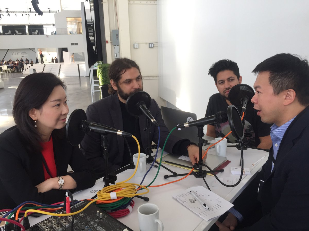 fashionbizshow's tweet image. Wait, whoa! An "Instagram" - for #China ? W/ a real buy button? It's real. We interviewed #xiaohongshu at #FTF2016 fashionisyourbusiness.com/2016/11/147-sh…