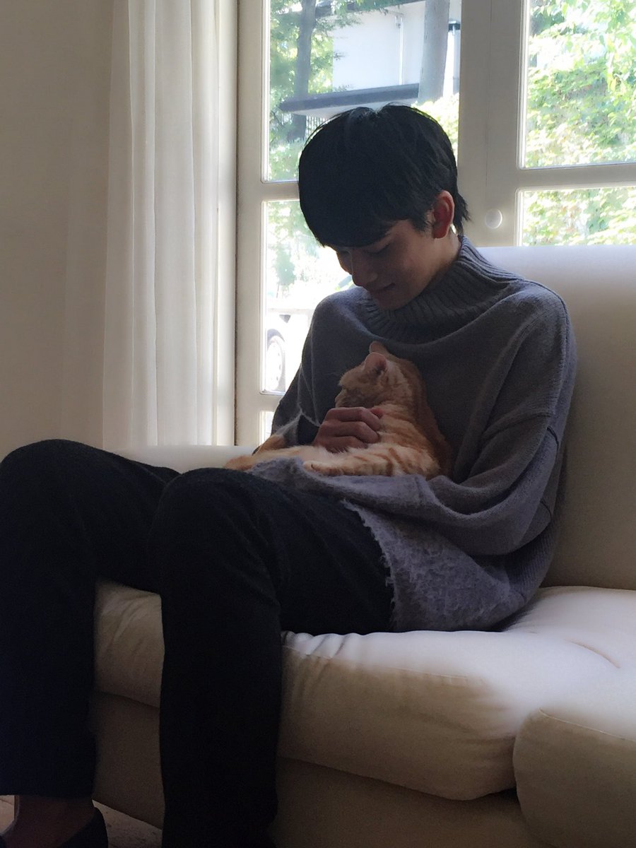 dish_info's tweet photo. DISH//のボーカル〜♪
TAKUMI♪
19歳おめでとう！！ https://t.co/o1DqaIzaQz