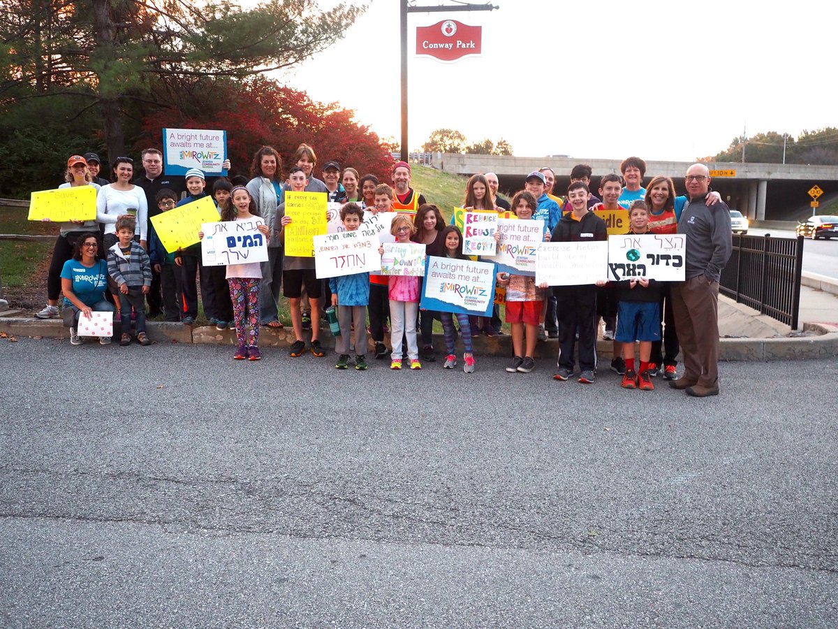 Thank you Mayor <a href="/barryglantz/">Barry Glantz</a> for walking to school with us!  #takingcareoftheearth <a href="/CreveCoeurPatch/">Creve Coeur Patch</a>