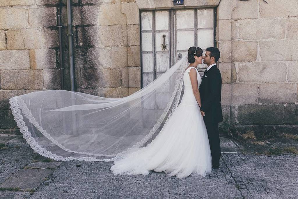 VodasBodas's tweet photo. El viento🍃✨ ese cómplice 👌 en tus fotos de boda 💏 | #nuestrasboditas ❤ C+M ❤ | #novio #nov… https://t.co/wkbkBCYwlv https://t.co/iQRye0n0VR