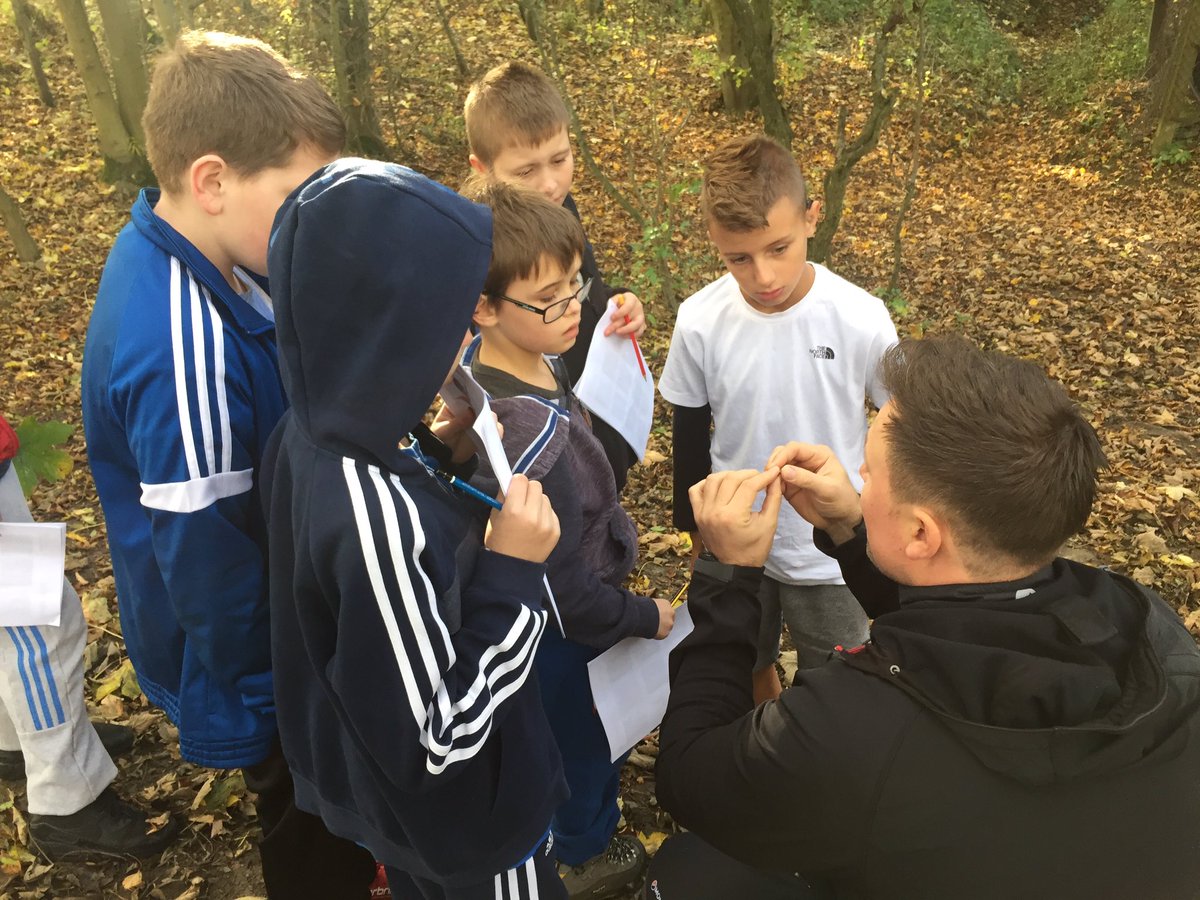 Tues #bushcraft session with our yr7s nature trail &amp; tree I.D <a href="/PlesseyTrailNE/">PlesseyWoodsArtTrail</a> #kidsfitness #outdoored #Nature