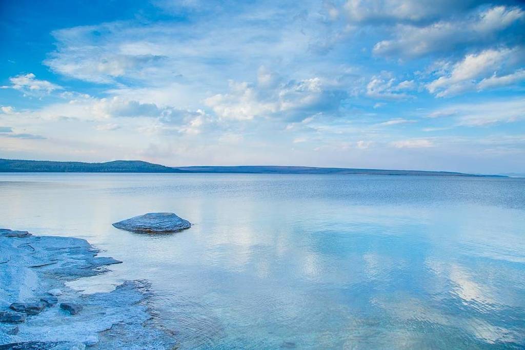PeacefulMindNow's tweet photo. Looking at water is soo relaxing! What do you find relaxing?
.
.
#hellopeacefulmind #yello… https://t.co/ncWcRZ0n5b https://t.co/rl7geTf6mt
