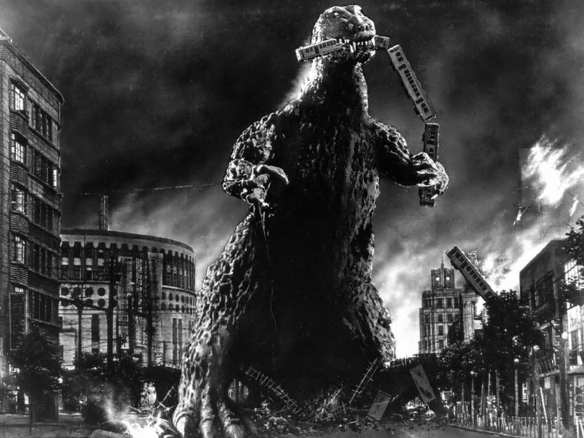 魔王ルシファー Tren Twitter ゴジラ誕生祭 ゴジラ 別名 水爆大怪獣 怪獣王 身長 50m 体重 2万t 武器 放射能火炎 尾の破壊力抜群 性格 兇暴かつ獰猛 第1作 ゴジラ 1954年 昭和29年 11月3日 公開 初代ゴジラ 62周年 呉爾羅 Godzilla