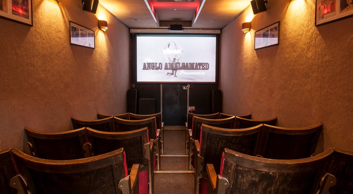 Come &amp; experience the only working example of a 1960s mobile cinema - in town 11 &amp;12 Nov, part of <a href="/SotonFilmWeek/">Southampton FilmWeek</a> ow.ly/A9Rl305AbZM
