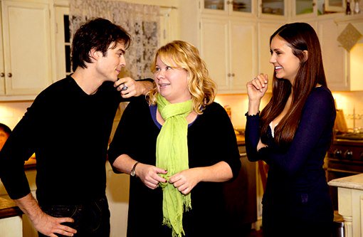 OneNianALifetme's tweet photo. Almost time for more #tvdbts like these 😆 https://t.co/vUxM3dnTSU