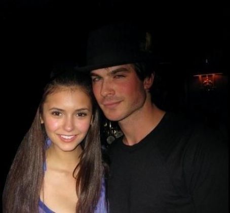 OneNianALifetme's tweet photo. Almost time for more #tvdbts like these 😆 https://t.co/vUxM3dnTSU