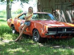 EveIrving69's tweet photo. Oh my dear it's true 
beautiful things have dents and scratches too
 #SometimesItsOk not to be showroom condition and still be beautiful 🌟 https://t.co/aBf1pFUJTY