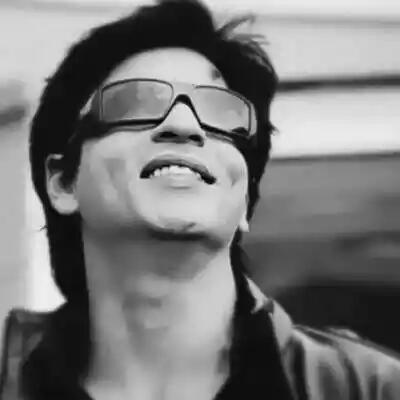 shaisthakhan1's tweet image. @iamsrk #Happiewalabday Mr.khan may Allah bless u wid all happiness ,long life n success 4r ur upcoming movies,luvd ur performance in #adhm