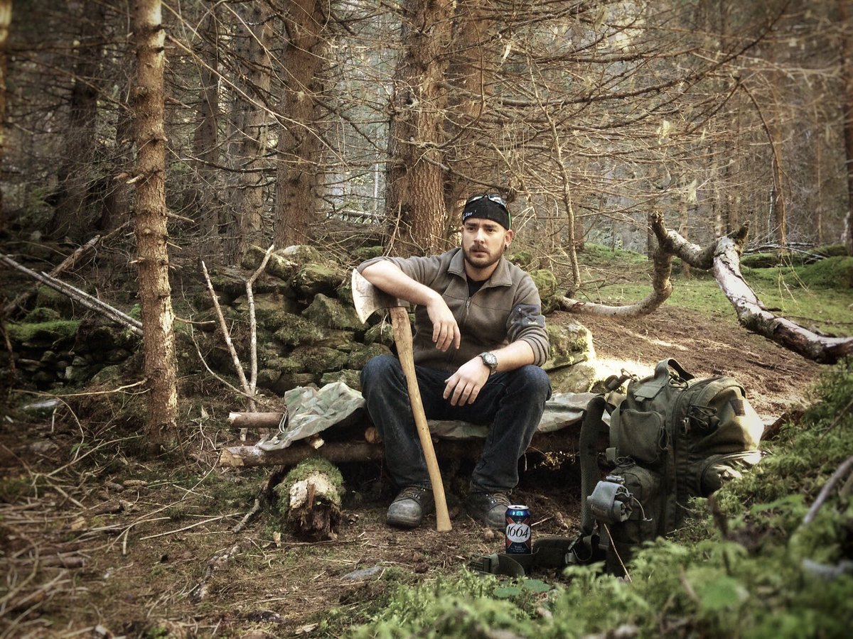 wantedsmusic's tweet photo. 🍂 Les vacances d'automnes du groupe 🍂
Mais que font-ils en dehors de la musique?
Nico a choisi de s'évader dans la nature en mode bivouac! https://t.co/KZ0eaau8Ax