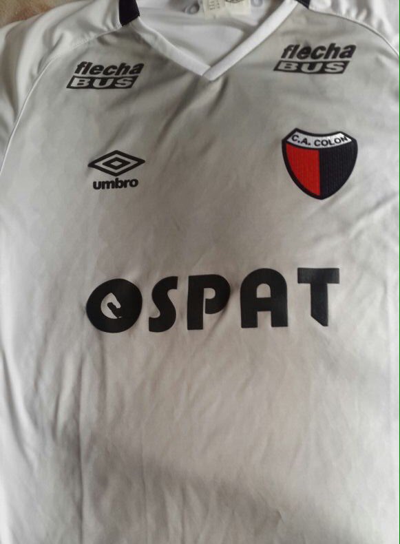 enelarea's tweet photo. Este Domingo sorteamos la camiseta blanca alternativa de Colón. Participa: hace RT y seguinos https://t.co/0JOqVmWV3Z